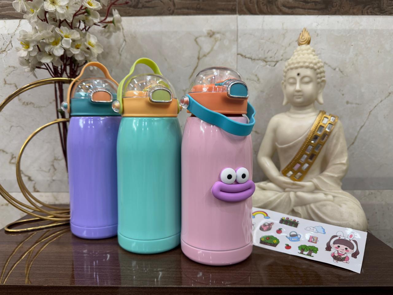 Cute Eye Lip Water Bottle