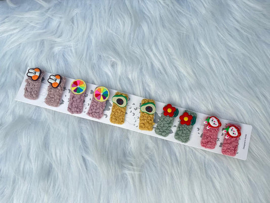 Snuggle Different Characters Hair Pins (Pair)