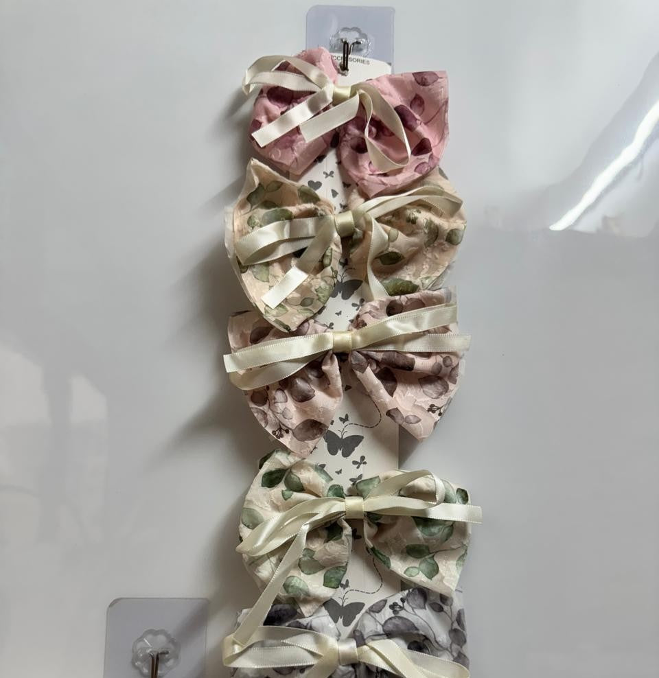 Soft Leaf Hair Bow